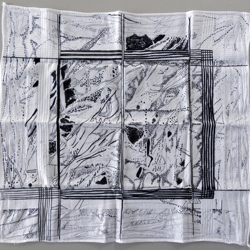 'Opkruipend zwart', Handkerchief 4, 39,5 x 35,5 cm, black markers on cotton